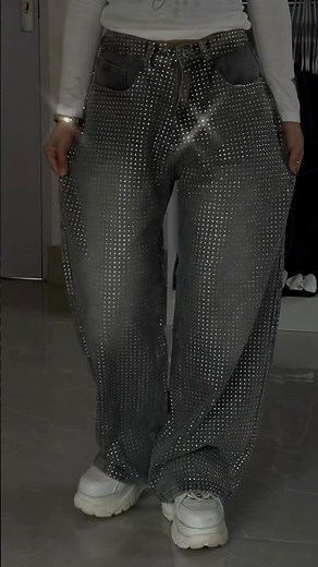 Styling a Rhinestone jeans✨
