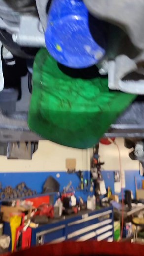 Honda Oil Filter Removal Special Tool 🛢️😬👌 #honda #oilfilter #leftyloosey