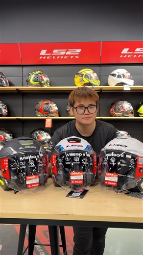 City ride atau highway cruising, LS2 Verso II one of the best choice of open face helmet: ⛑️ ECE 22.06 certified ⛑️ KPA shell- high impact resistance ⛑️ Lightweight- 1500g -50g ⛑️ Micrometric bucket ⛑️ Dual visor- UV & scratch resistant ⛑️ Coolmax liner- breathable & washable ⛑️ Smooth airflow- top & exhaust vent #serdangmotorcycle #helmet #safety #motorcycle #ls2helmets @LS2 HELMETS #ls2helmetsofficial | Serdang Motorcycle