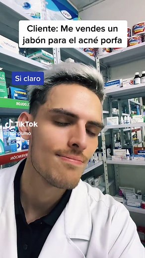 #sabecositaselhp Contexto: La vitamina A y vitamina E pueden ayudar a mejorar y fortalecer tu cabello, tus uñas y tu piel incluso puede ayudar a tratar el acné porque evita que las células muertas de la piel obstruyan los poros. Como la vitamina A aumenta la renovación celular también puede ayudar a eliminar las líneas finas y las arrugas.(aplicando directamente el líquido de la cápsula) recuerda que una excelente alimentación es necesaria para evitar la reaparición del acné, si tus síntomas per