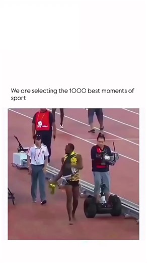 trendreeel on Instagram: "Usain Bolt Teaches a Lesson in Humility After Being Knocked Over by a Cameraman, and the Moment Goes Viral Again A historic scene is once again circulating on social media, moving thousands of people and reinforcing a powerful message: kindness begets kindness. An image that marked the world of sports has resurfaced online and continues to inspire. It shows the moment when Usain Bolt, the fastest man on the planet, was accidentally knocked over by a videographer just af