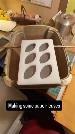 23K views | Sometimes the mold and deckle looks a different. And sometimes we pour instead of doing a pull. What’s your favorite way to make paper? #papermaker #handmadepaper #papermaking101 #howtomakepaper #recycledpaper | Peach Pulp Paper | Facebook