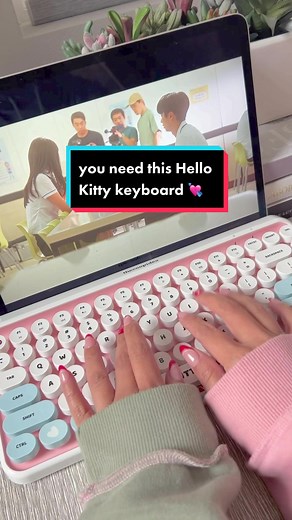 the cutest keeb 🥲 unboxing the Hello Kitty wireless keyboard with matching mouse! tysm The Coop Idea for sending! #wirelesskeyboard #hellokittylover