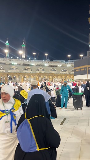 Wait for it… your heart will fill with warmth when you see the Kaaba! The best walk and view on Earth, Alhamdulillah! | Hadith of the Day