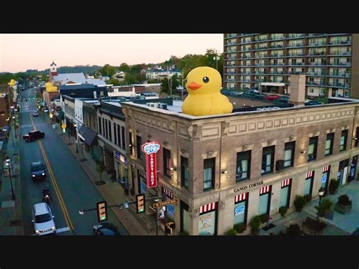 Giant Rubber Ducks Invade Pittsburgh-Area Community