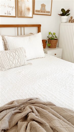 Trendyol on Instagram: "Top bedspreads for ultimate comfort and style in your bedroom 🛏️✨ @my.bohemian.nest #HomeStyle #cozyvibes"