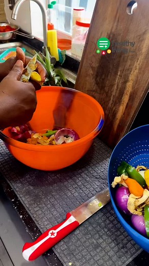 Wellness Series 101: Homemade Vegetable Broth | You can use it for your soups, stews and boiled meals. You need vegetables, spices, sea salt, fresh or dried herbs, onions, and water to make this broth. Book under low heat for 1 to 2 hours to get the best flavorings. Pot @radiancecookware #wellnessseries #healthylivingwithtosin #healthylifestyle #eatrightberestored #holistichealth | Tosin Ajibade | Facebook