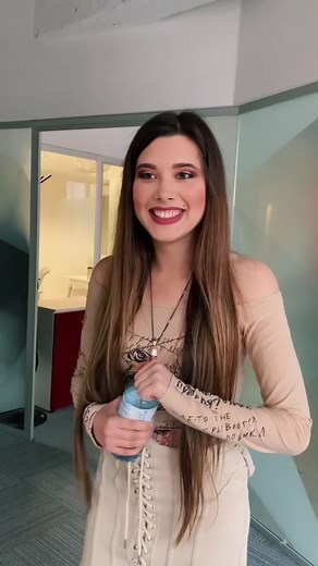 Annet Sai Singing a Love Song | Musical Performance