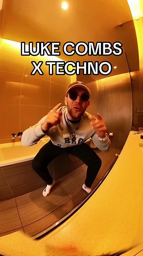country techno, who wants it? #techno #lukecombs #musicproducer #remix
