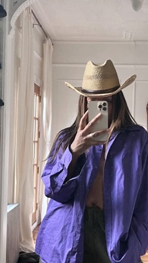 KarenBritChick on Instagram: "Mixing in a piece of history always feels so good. I’ve always believed an outfit is as good as the way you wear it. My vibe is a mix of everything - an eclectic mash of sourcing from everywhere To me this is what creates the twist👌🏾"