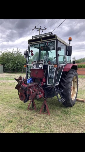 International 584 full engine rebuild 🔧✅#engineering #enginerebuild #agrispec #caseihagriculture #workhaedplayhard