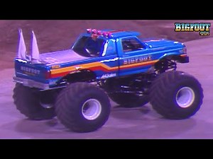 BIGFOOT 8 in Minneapolis, MN 1990 - Andy Brass - BIGFOOT Monster Truck