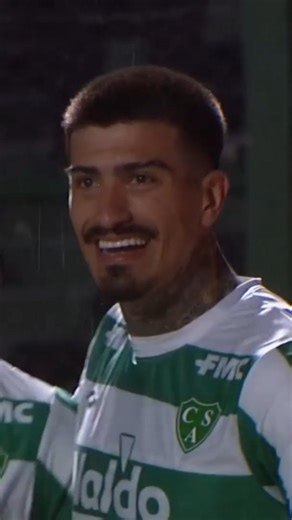 SportsCenter ESPN on Instagram: "GOL DE SARMIENTO: tras el jugadón de Morales, Ardaiz la empujó y puso el 1-0 vs. Atlético Tucumán. 📺 #ESPN"