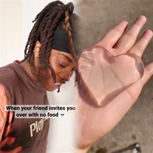 When your friend invites you over and doesnt have food 😂😂