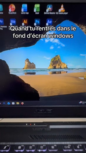 System error 💻⛔️ #voyage #travel #windows #newzealand #beach