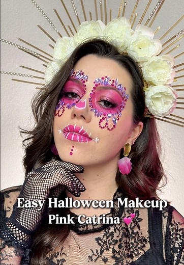 Easy Catrina Halloween Makeup Tutorial