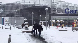 14K views · 296 reactions | #laVerandaMall declarăm deschis sezonul oamenilor de zăpadă, la locul de joacă. Fie ca cel mai iscusit meșter să câștige respectul tuturor! Vă așteptăm! | Veranda Mall | Facebook