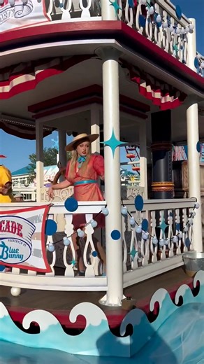 The first night of Boardwalk Nights at @cedarpoint #cedarpoint #boardwalknights #rollercoaster #themepark #fyp #onlyinohio #topthrillbrothers | TopThrill Brothers