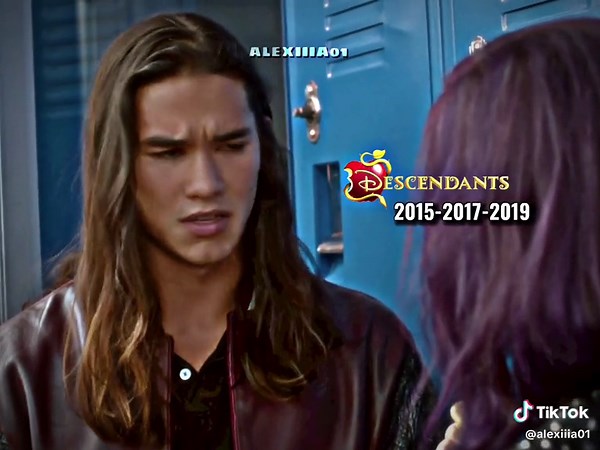 Booboo Stewart #booboostewart #twilight #sethclearwater #descendants #jay #julieandthephantoms #goodtrouble