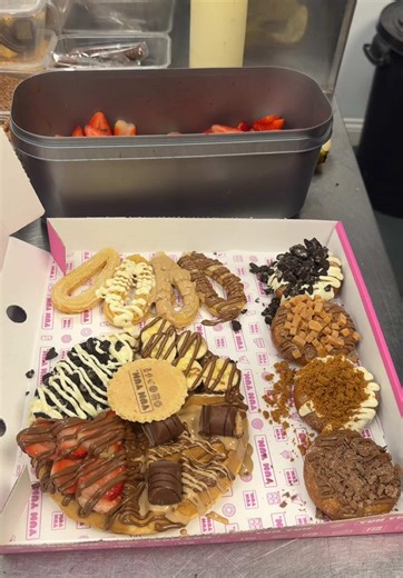 Indulge in the Ultimate Yum Yum Munchbox Experience