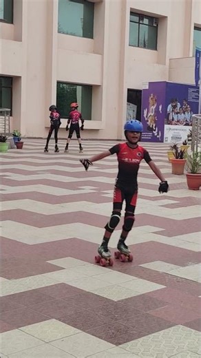 Vyu ke pass skates nhi hai 🛼🛼🛼