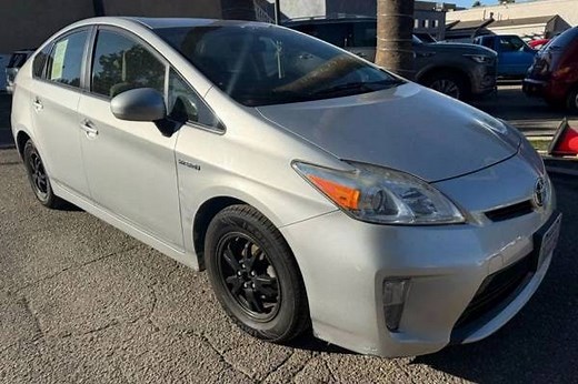 Used 2015 Toyota Prius for Sale Near Me | Edmunds
