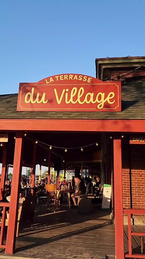 A hidden gem near Montreal! village des Ecluses is your go to destination this summer! #montreal #thingstodo #quebec #summerinquebec
