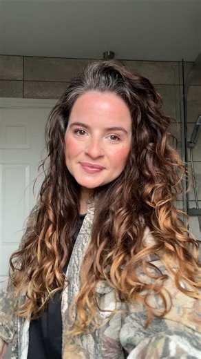 Karen / UK Curly girl on Instagram: "Going grey?!? 🌚🌚 I always think naturally grey hair looks super cool especially on curly and wavy hair! So what do I do guys?? I actually need a low maintenance but cool way to do this, what do you think?"