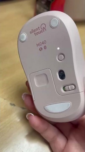 Chuột Bluetooth Logitech M240 Silent Không dây 25
