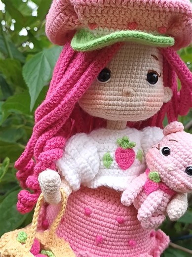 #amigurumi#rositafresita #disponible mide32 cm #patron@loopbyloop.san