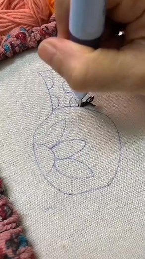 Make punch needle with me 💗🪡🧶🥰 #punchneedle #relaxing #asmr #satisfying #punchneedleart #artwork #foryouシ #fyp #reels | Fullheadally