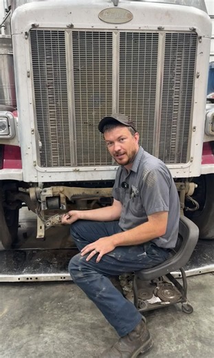 Peterbilt Bumper Braces: Mechanic DIY Guide