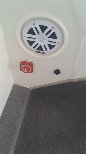 An update on the Citation 900. We replaced the old Raymarine system with a brand new Garmin system for inside the cabin and the top station. We fabricated a new dash on site, and this installation came out very clean 👌 With the new Garmin kit, power management was next on the list. We added Bluesea system isolator switches and charging relays. A Victron 3 way battery charger was also installed to keep both the cranking and house batteries in good health. Give us a call if you need any assistanc