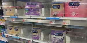 Federal government launches new webpage to help parents locate baby formula