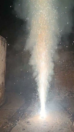 Chitransh ne jalaya Aaj ek Anar boom dekhiye fir kya hua #anarbomb #boom #automobile #gameskhelkarp