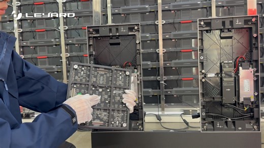 Designed for flexibility. Built for real-world spaces. The 𝐋𝐞𝐲𝐚𝐫𝐝 𝐂𝐃𝐈 𝐒𝐞𝐫𝐢𝐞𝐬 features a 𝟗𝟎° 𝐫𝐨𝐭𝐚𝐭𝐚𝐛𝐥𝐞 𝐜𝐚𝐛𝐢𝐧𝐞𝐭 𝐝𝐞𝐬𝐢𝐠𝐧, enabling greater freedom in layout and installation. From wall-mounted and stacked setups to creative configurations, CDI adapts effortlessly to diverse spatial requirements. With its commercial-grade design and reliable performance, CDI is ideal for 𝐫𝐞𝐭𝐚𝐢𝐥 𝐞𝐧𝐯𝐢𝐫𝐨𝐧𝐦𝐞𝐧𝐭𝐬, 𝐭𝐫𝐚𝐧𝐬𝐩𝐨𝐫𝐭𝐚𝐭𝐢𝐨𝐧 𝐡𝐮𝐛𝐬, 𝐜𝐨𝐧𝐭𝐫𝐨𝐥