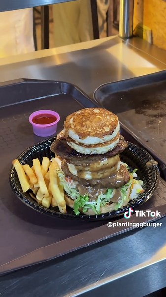 Double beef special telur triple