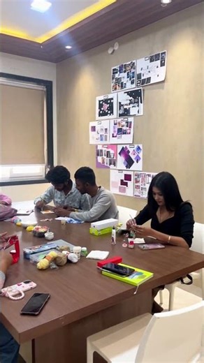 Fashion design course - Capital Academy of Design #diplomainfashion #fashion #fashiondesigner