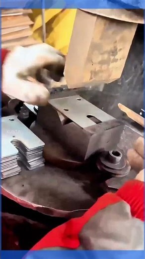 How it’s Made? Mass Production with Metal Press Machines 🏭