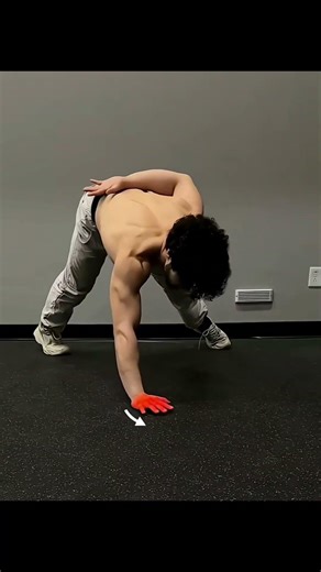 One hand push-up tutorial 💪🏻Balance, control, and raw strength-master it step by step.🔥 #shorts