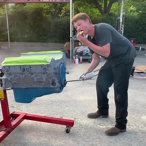 This is a great #throwbackthursday to when we made an entire show about refreshing an engine the backyard hotrod way. We bought this SBC for $500 in pieces and tore it completely down, thoroughly cleaned it, and rebuilt it with new bearings, rings, and a hydraulic roller cam conversion all in 102 deg. August weather. Just because we did it all outside with minimal tools doesn’t mean we didn’t check everything like we normally would. We used plastigauge on the bearings and degreed the cam with a 