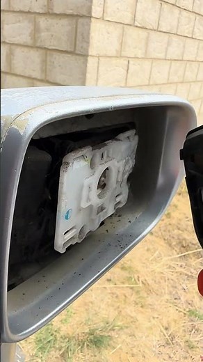 How to remove honda jazz side mirror glass