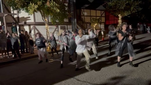 10K views · 134 reactions | What a night at the Solvang Haunted House Festival with a local group flash mob entertaining with the famous “Thriller”! We had a blast doing it! | Vanessa Robertson | Facebook