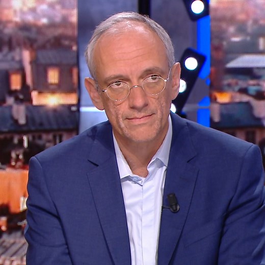 1M views · 10K reactions | La guerre en Ukraine est-elle en train de bouleverser l'équilibre du monde ? La réponse de Frédéric Encel, l’un des grands spécialistes de géopolitique en France. ⬇ | Quotidien avec Yann Barthès | Facebook