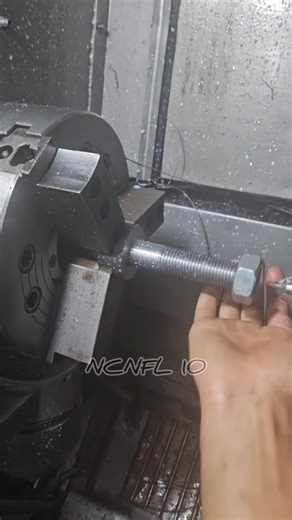 Commende numérique 🔩⚙️ #tours #mechanique #cnc #numerical #cncmachining