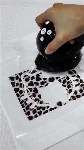 🎀 Leopard Hello Kitty! #guangyintong