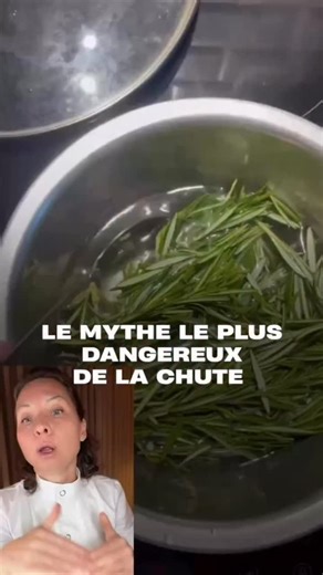 Natallia Jolliet🌿 Experte en perte de cheveux | Diététicienne on Instagram: "Beaucoup de femmes arrivent en consultation après des mois, parfois des années d’essais : huiles, masques maison, recettes « naturelles » vues sur les réseaux. Le problème n’est pas la bonne intention. Le problème, c’est l’absence de stratégie. La chute chronique n’est presque jamais un phénomène isolé : → inflammation silencieuse du cuir chevelu → dérèglement hormonal (DHT, thyroïde, post-pilule…) → carences fonctionn