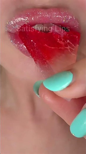 ASMR Satisfying Eating Crunchy Crystal Candy #asmr #asmrcrunch #satisfyinglips