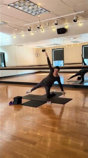 Gate Pose & Variations Parighasana