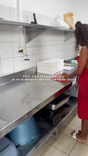 17K views · 377 reactions | C'est son 1er jour et son cerveau fait déja 404 ERROR NOT FOUND ‍若藍 #trend #teamBQG #traiteur #humour #foodlovers #foodaddict #newcalvibes #servicegamellenoumea | Bouquet Garni NC | Facebook